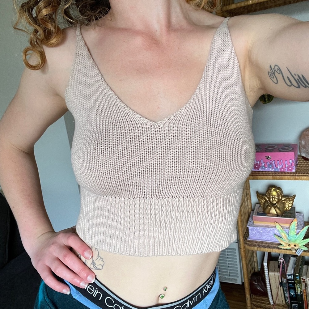 Y2k beige sweater crop top